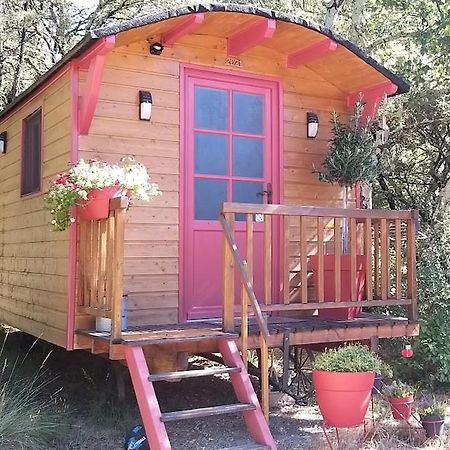 Roulotte Romantique Avec Piscine En Cevennes Monteils (Gard) Exteriör bild